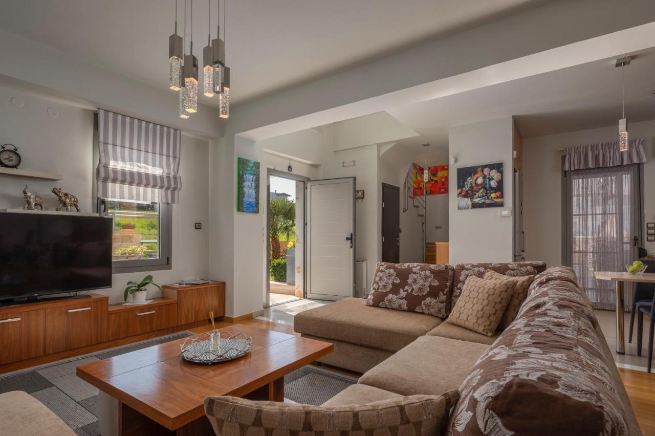 Sea Wind Luxury With Private Heated Pool Kassandra Halkidiki Villa